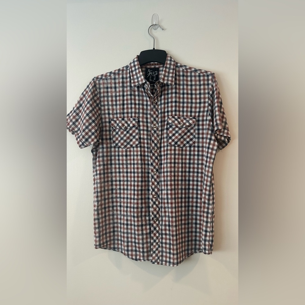 Men’s casual button down, made by Age of Wisdom. Medium. Brown/tan/cream